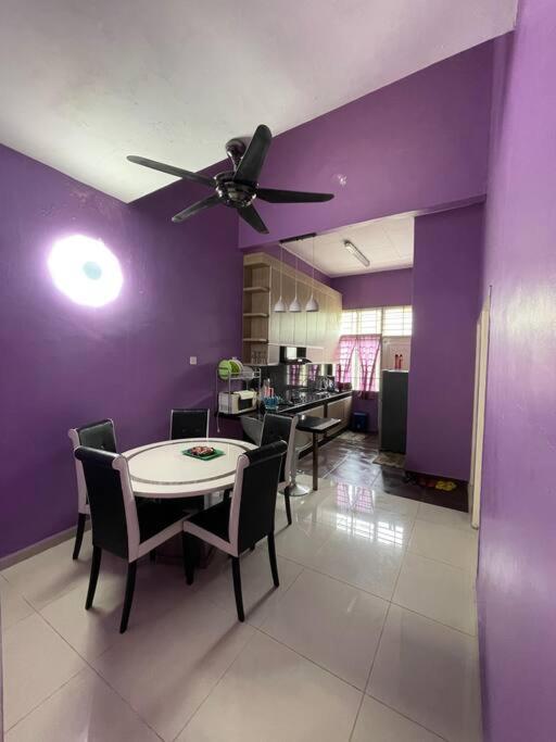 Shimahjay Telok Mas Holiday home *